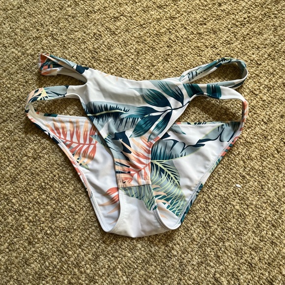 Tobi bikini - Picture 4 of 5